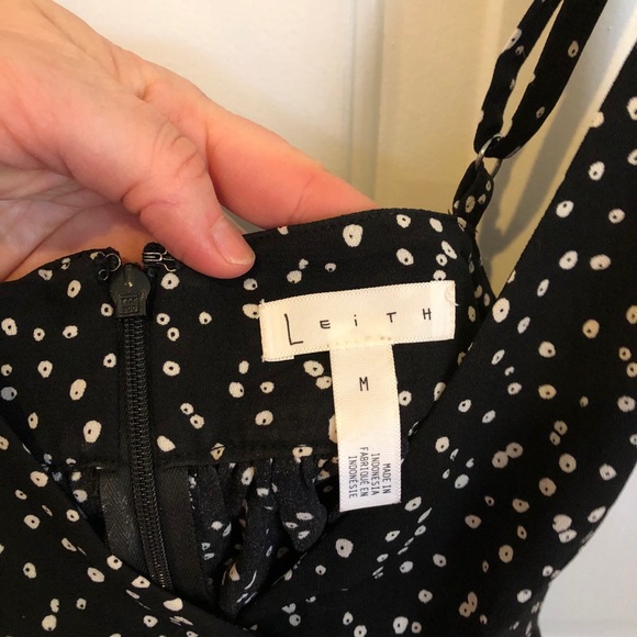 Leith v neck peplum spaghetti strap top - Picture 11 of 11